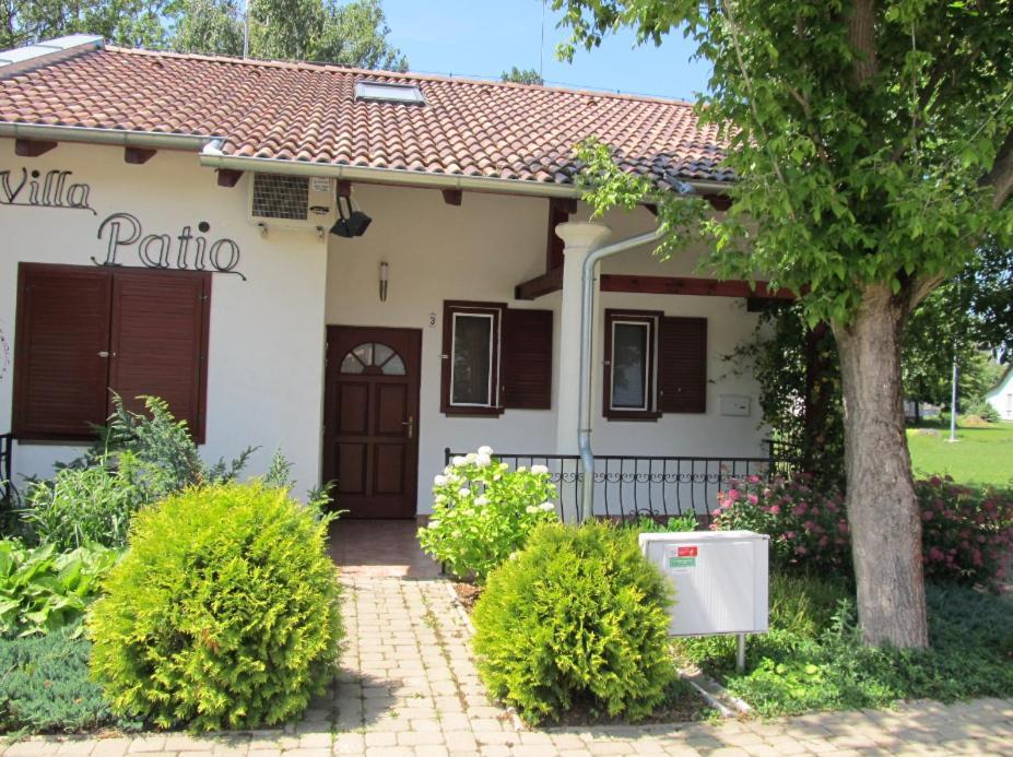 Villa Patio Exteriör bild